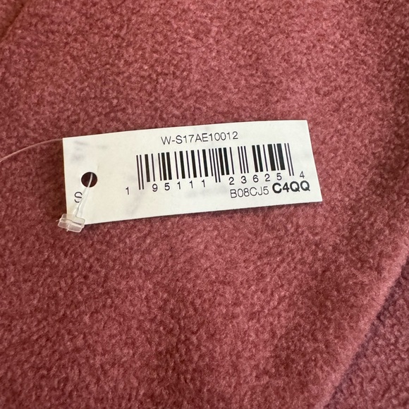 Amazon Essentials Women's Classic-Fit Full-Zip Polar Soft Fleece Jacket - Picture 10 of 11